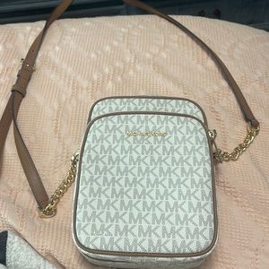 Michael Kors Jet Set Travel Medium Logo Crossbody Bag